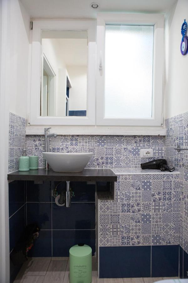 Lanzies Guesthouse โรม ภายนอก รูปภาพ